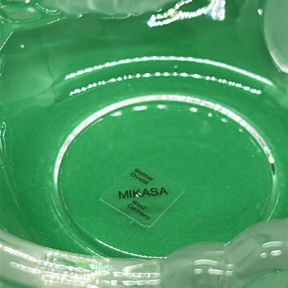 Vintage Mikasa Walther Frosted Crystal Double Headed Swan Centerpiece Bowl. - Picture 6 of 7